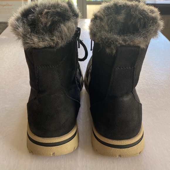 Cliffs Black Lace Up Booties with Side Zippers Size 8.5  Women’s - Picture 3 of 7